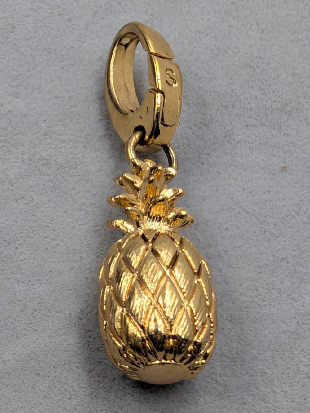 Spartina 449 Gold Pineapple Removable Clip-On Charm Coastal | M259